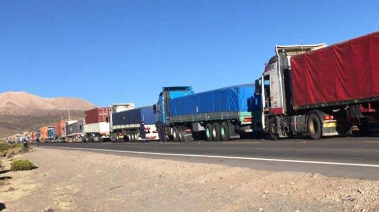 FADEEAC advirtió sobre mil camiones argentinos varados en el cruce a Chile